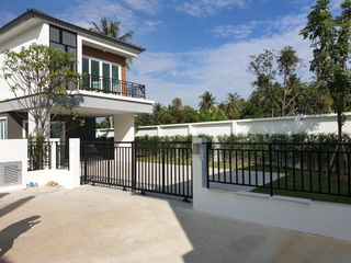 For sale 4 bedrooms house in Nong Khaem, Bangkok