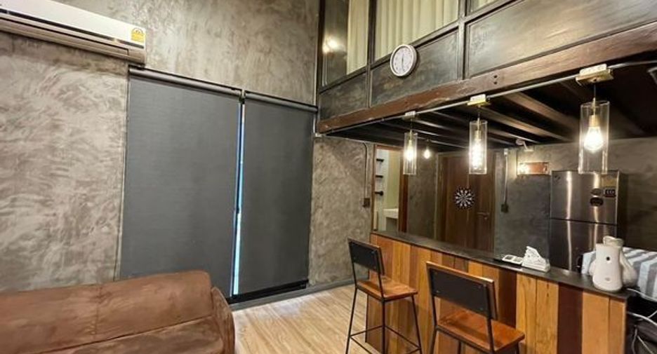 For sale 1 bed condo in Khan Na Yao, Bangkok
