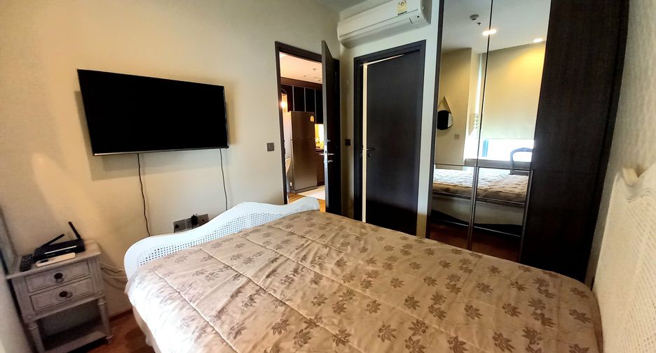 For rent 1 bed condo in Khlong Toei, Bangkok