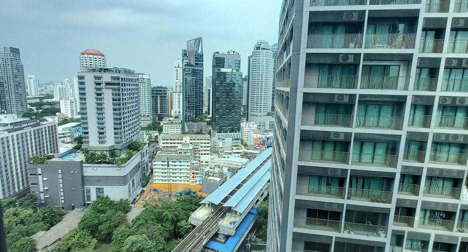 For rent 1 bed condo in Khlong Toei, Bangkok