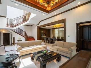 For rent 4 bedrooms house in Yan Nawa, Bangkok