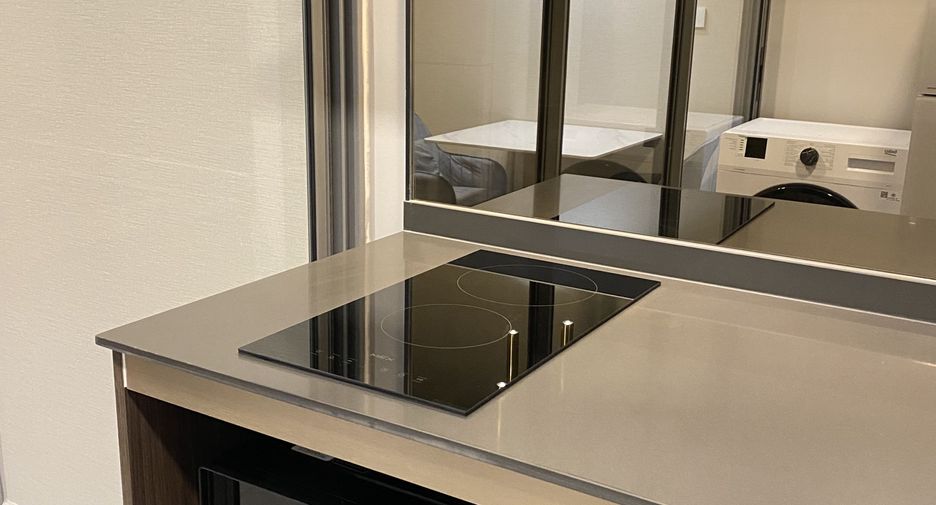 For rent 1 bed condo in Watthana, Bangkok