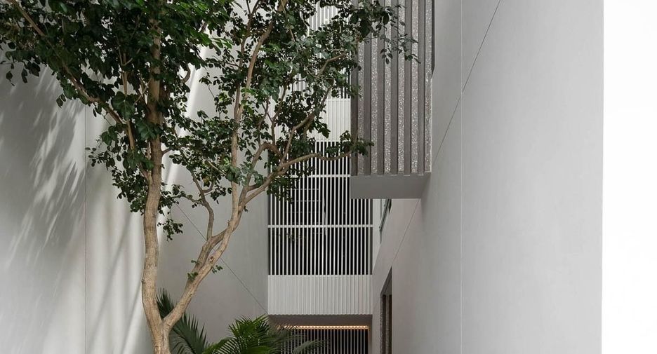 Casa adosada en alquiler de 3 habitaciones en Bang Phli, Samut Prakan