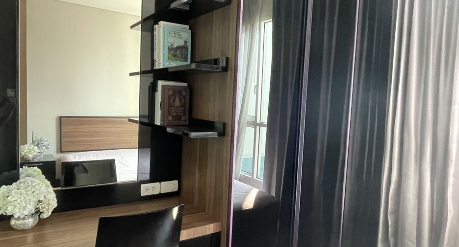 Condo en venta y en alquiler de estudio en Watthana, Bangkok