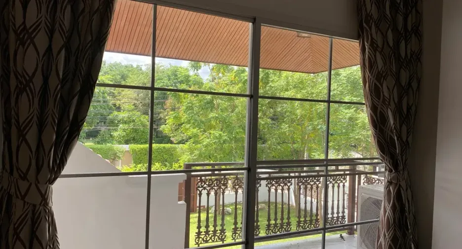 Haus zur Miete mit 6 Zimmer in Suan Luang, Bangkok