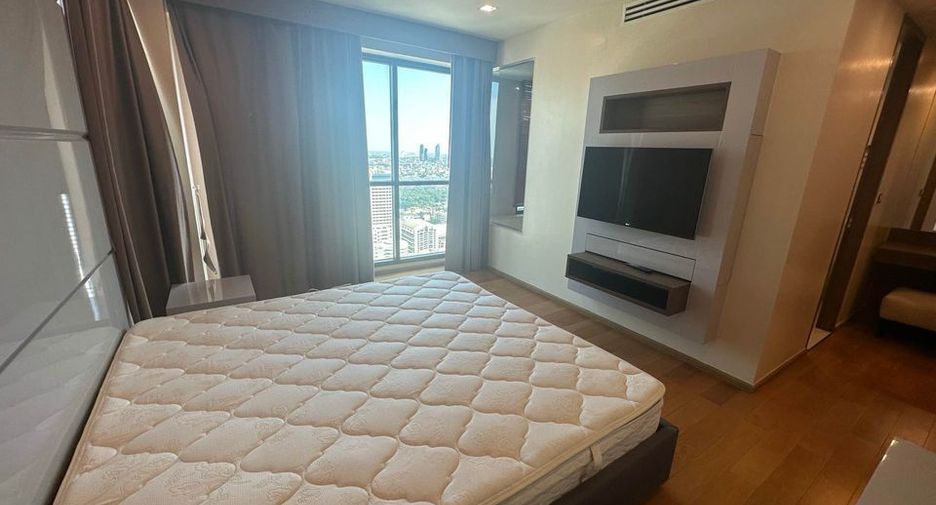 Condo en alquiler de 3 habitaciones en Sathon, Bangkok