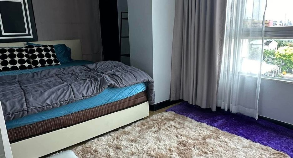 For rent studio condo in Huai Khwang, Bangkok