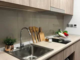 For rent studio condo in Khlong Toei, Bangkok