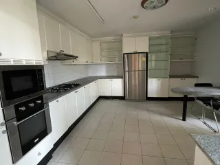 For rent 4 bedrooms condo in Watthana, Bangkok