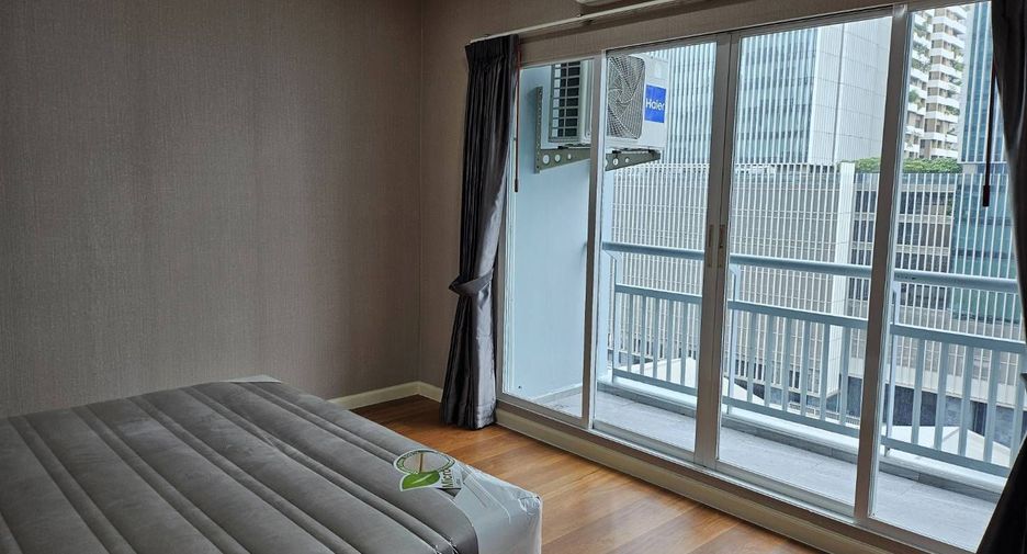 Condo en alquiler de 3 habitaciones en Watthana, Bangkok