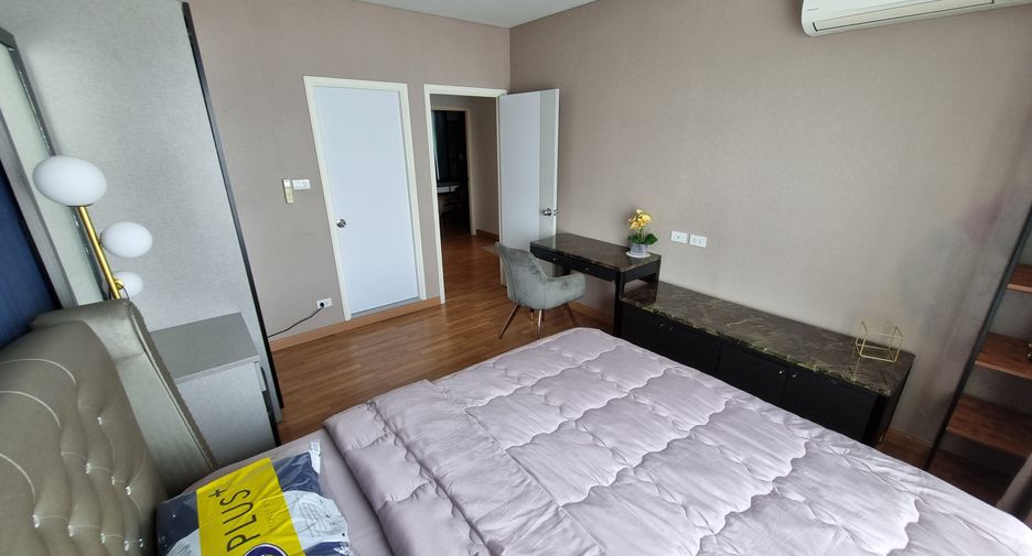 For sale and for rent 3 bedrooms condo in Yan Nawa, Bangkok
