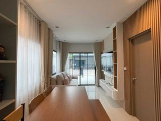 Reihenhaus zum Kauf mit 3 Zimmer in Sai Mai, Bangkok