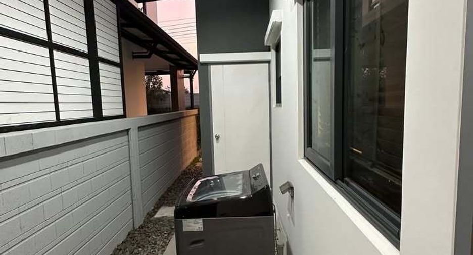出租 4 卧室 独立屋 在 Bang Phli, Samut Prakan