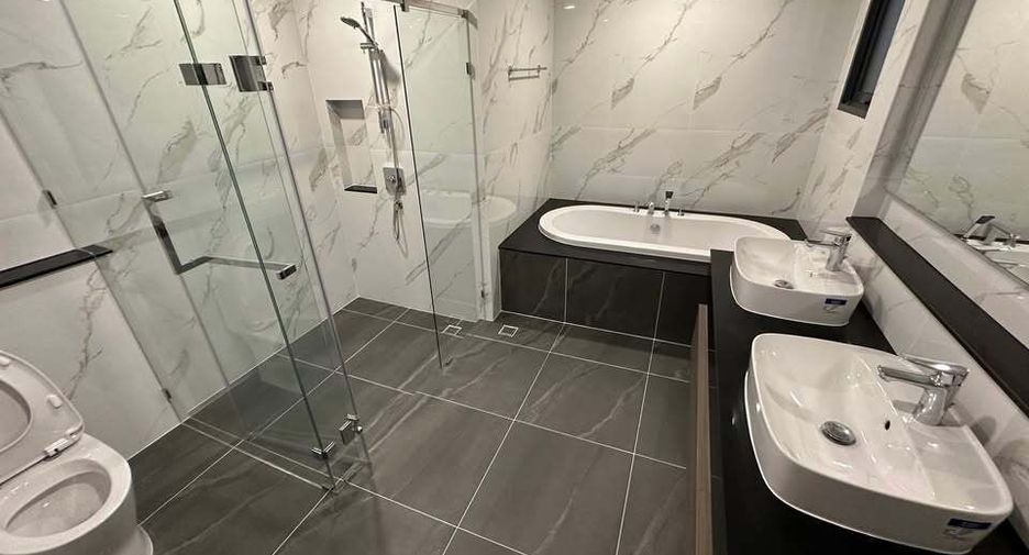 出租 4 卧室 独立屋 在 Bang Phli, Samut Prakan