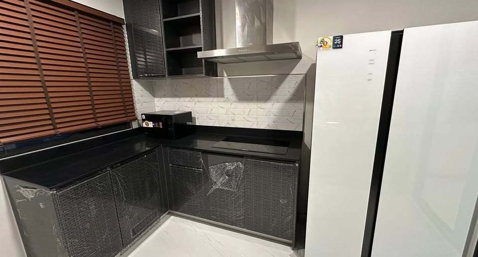 出租 4 卧室 独立屋 在 Bang Phli, Samut Prakan