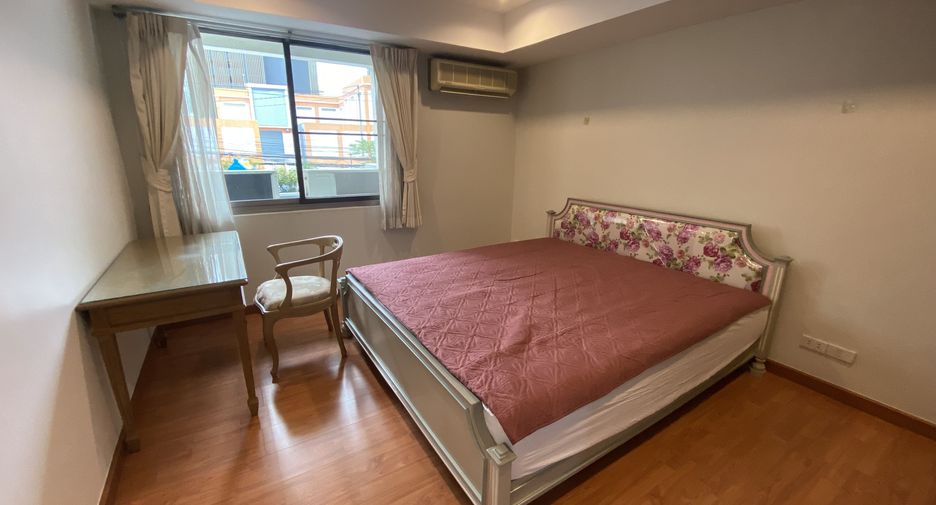 Apartamento en alquiler de 3 habitaciones en Watthana, Bangkok