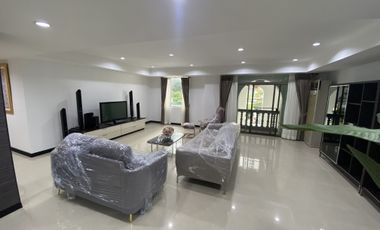 Apartment zur Miete mit 3 Zimmer in Watthana, Bangkok