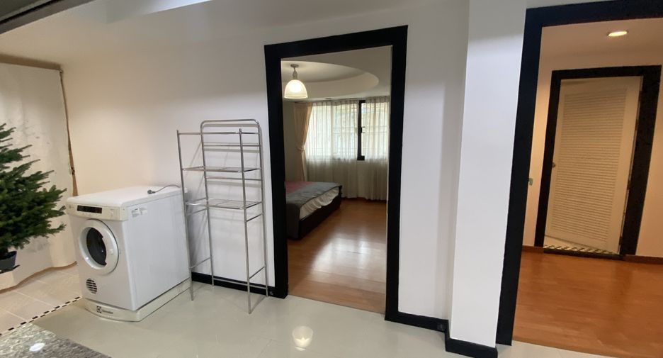 Apartamento en alquiler de 3 habitaciones en Watthana, Bangkok