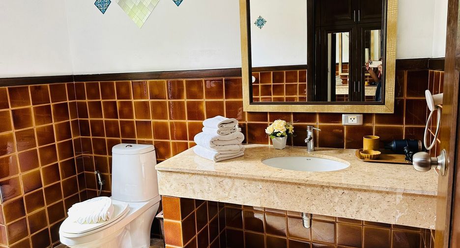 For rent 2 bedrooms villa in Mueang Phuket, Phuket