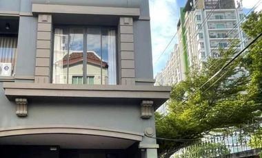 For sale 3 bedrooms townhouse in Mueang Samut Prakan, Samut Prakan