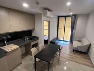 Condo en venta de 2 habitaciones en Khlong Toei, Bangkok