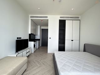 For rent studio condo in Khlong San, Bangkok