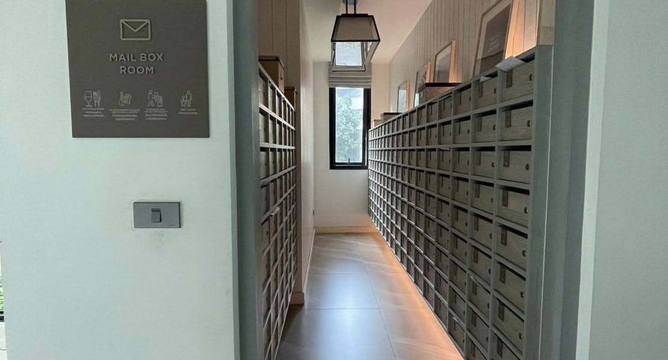 For sale 1 Beds condo in Huai Khwang, Bangkok