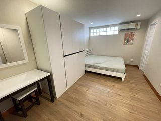 Apartamento en alquiler de 3 habitaciones en Watthana, Bangkok