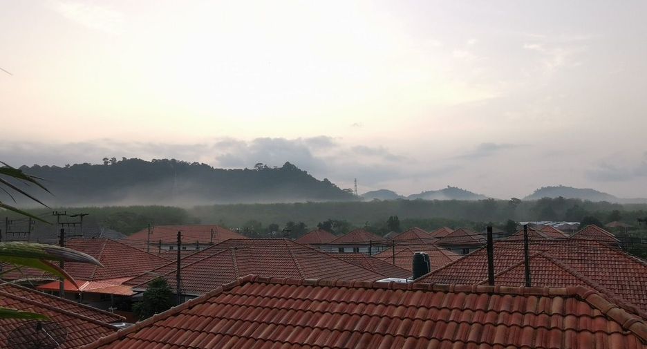 For sale 3 bedrooms townhouse in Thalang, Phuket