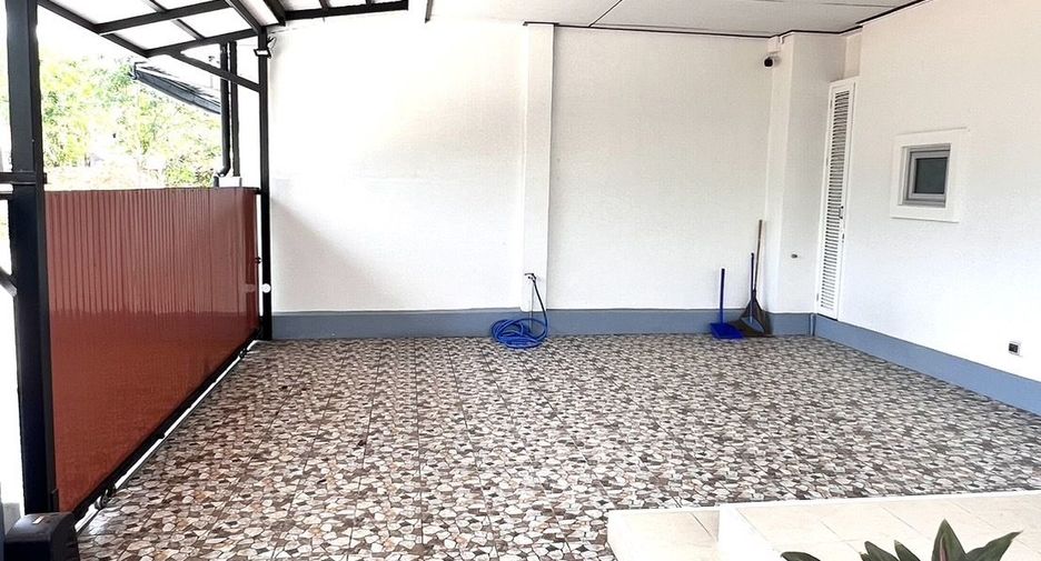 For sale 3 bedrooms townhouse in Thalang, Phuket