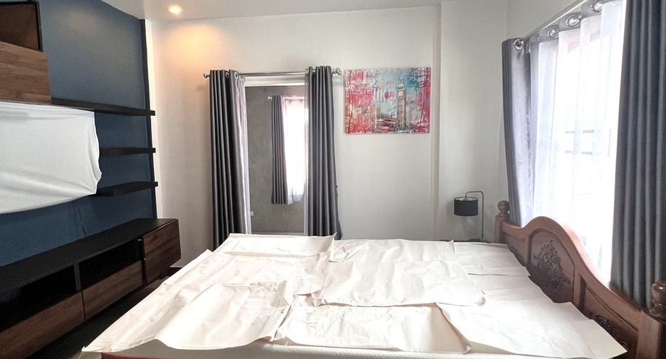 For sale 3 bedrooms townhouse in Thalang, Phuket