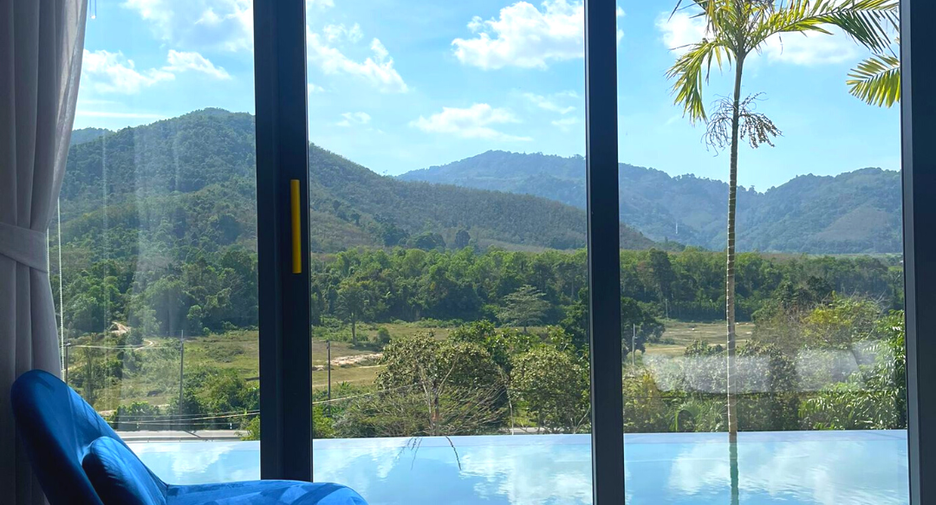 For sale 4 bedrooms villa in Thalang, Phuket