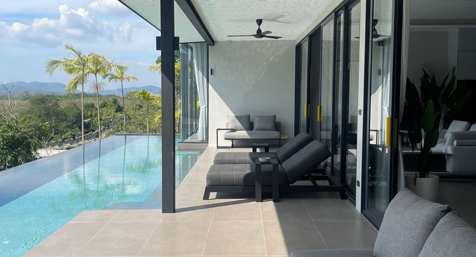 For sale 4 bedrooms villa in Thalang, Phuket