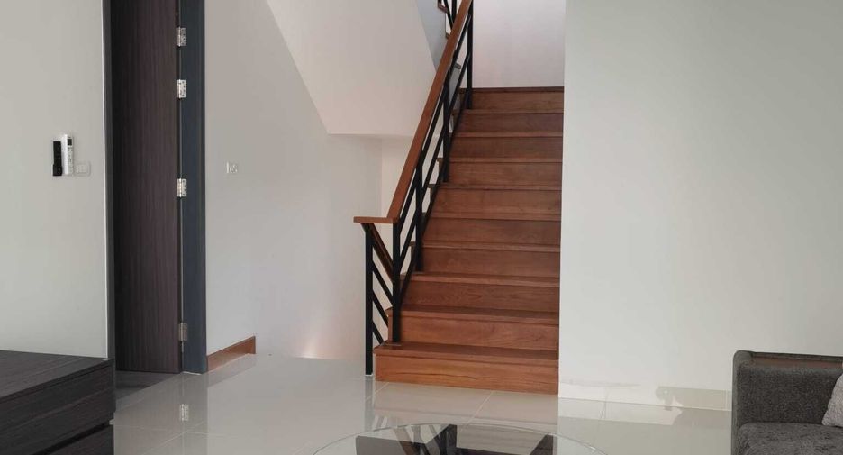 For rent 5 bedrooms villa in Thalang, Phuket