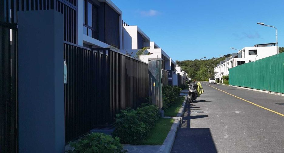 For rent 5 bedrooms villa in Thalang, Phuket