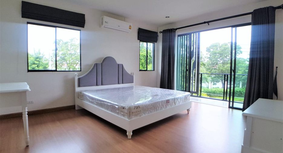 Casa en venta de 3 habitaciones en Suan Luang, Bangkok