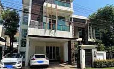 For sale 5 bedrooms house in Khan Na Yao, Bangkok