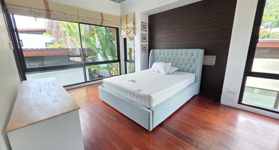 Villa en alquiler de 3 habitaciones en Mueang Phuket, Phuket