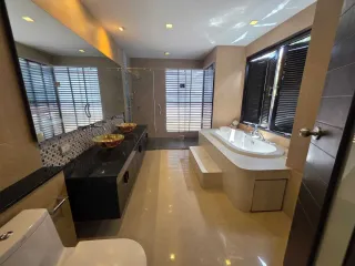 For rent 3 bedrooms villa in Mueang Phuket, Phuket