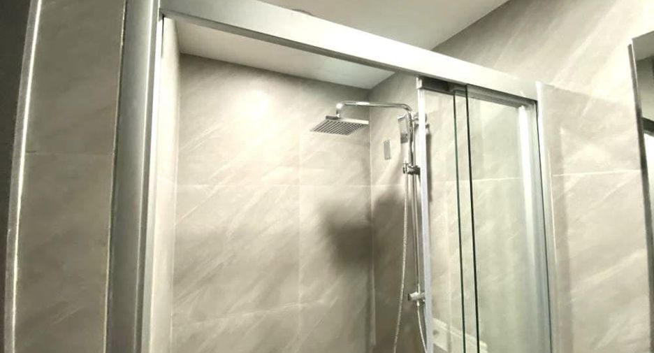For rent studio condo in Bang Rak, Bangkok