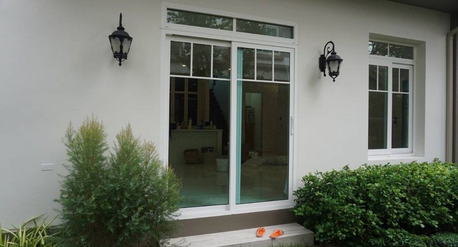 For rent 4 bedrooms house in Bang Phli, Samut Prakan
