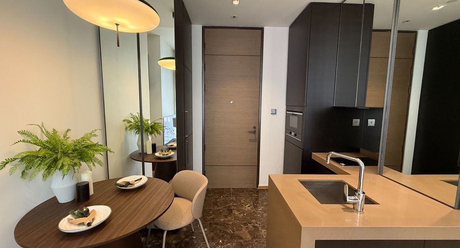 À louer 1 chambre condo à Pathum Wan, Bangkok