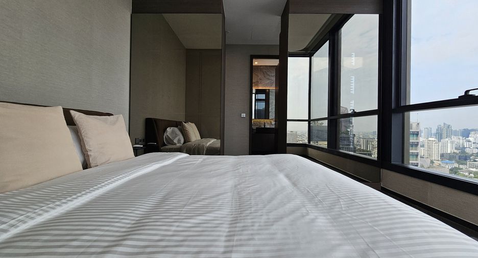 For rent 2 bedrooms condo in Khlong Toei, Bangkok
