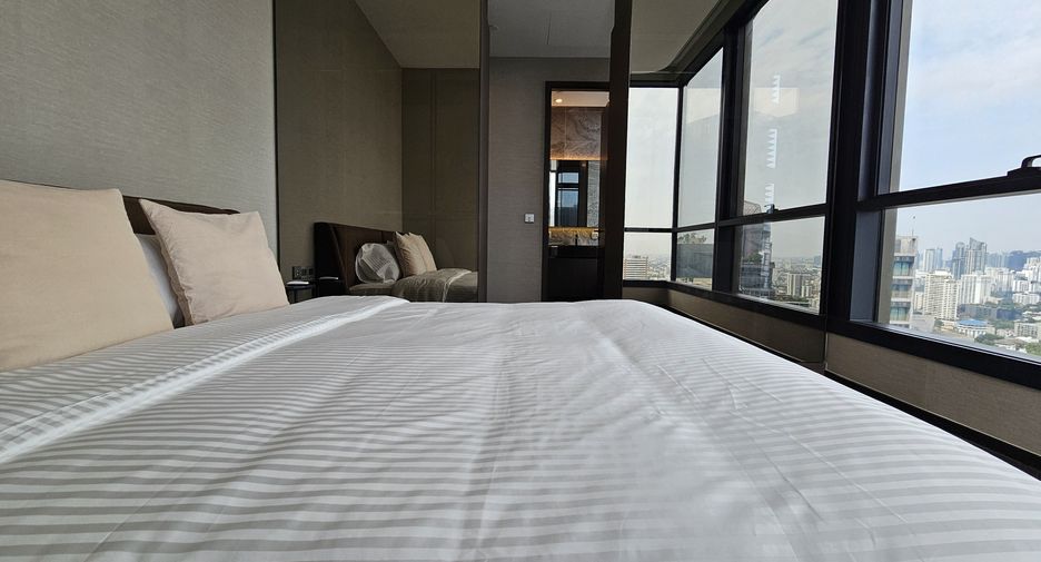 For rent 2 bedrooms condo in Khlong Toei, Bangkok