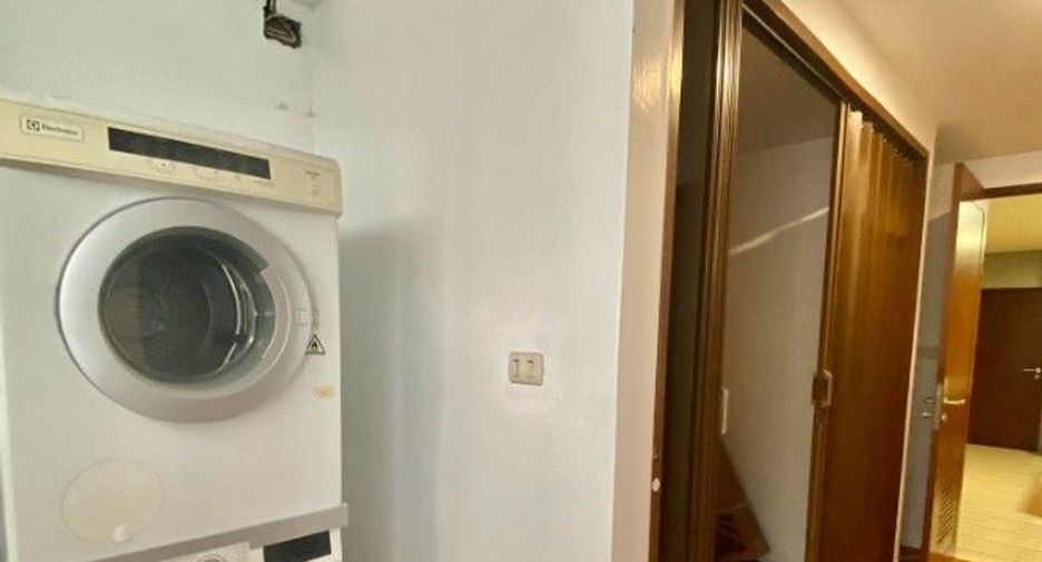 À vendre et à louer 3 chambres condo à Watthana, Bangkok
