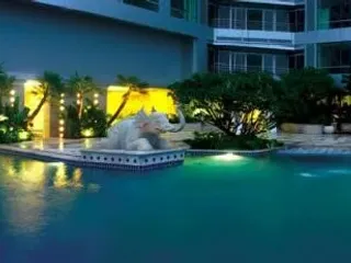For rent 2 bedrooms condo in Sathon, Bangkok