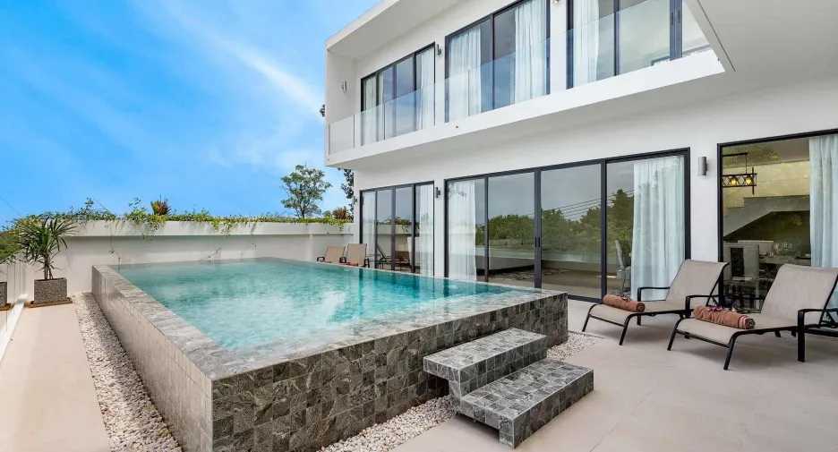 For sale そして for rent 5 ベッドルーム villa in Thalang, Phuket