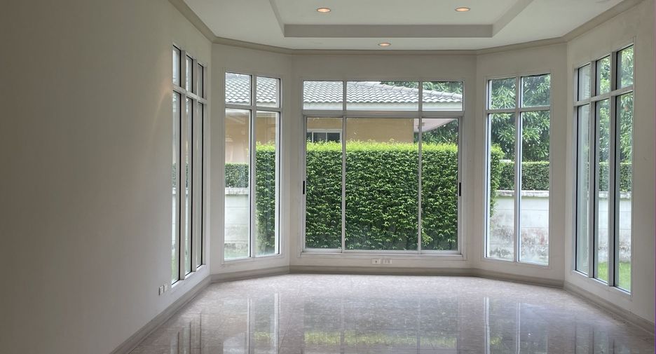 For sale and for rent 5 bedrooms house in Prawet, Bangkok