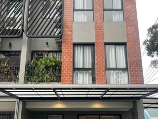 Haus zum Kauf mit 3 Zimmer in Lat Phrao, Bangkok