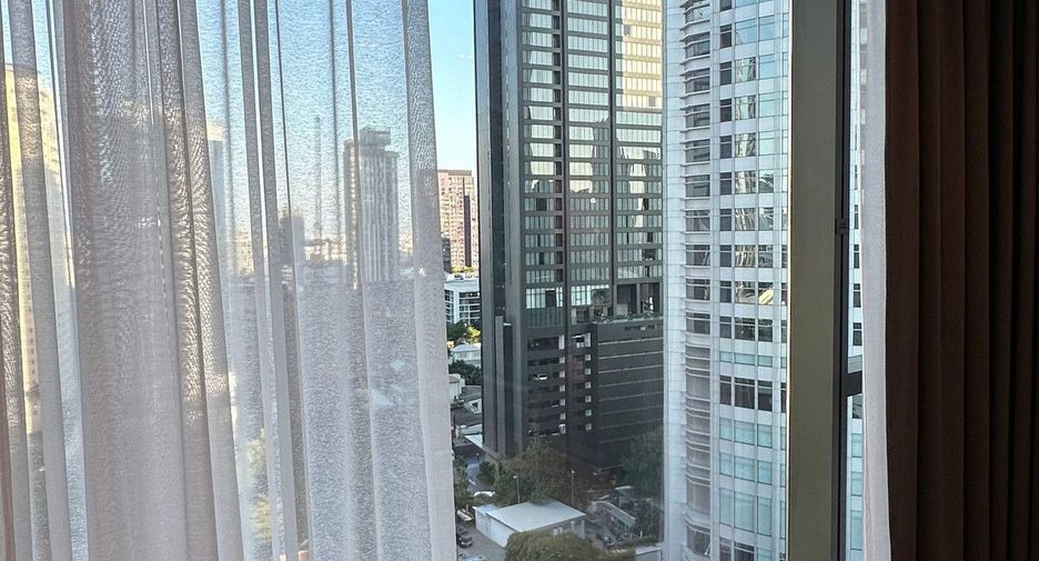 For sale 1 Beds condo in Khlong Toei, Bangkok